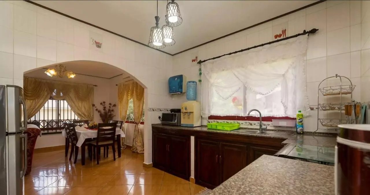 Chez Benoit Self Catering Apartman Victoria 0*,