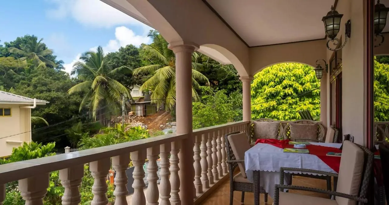 Chez Benoit Self Catering Apartman Victoria Seychelles - szigetek